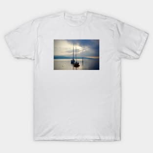 Morning mood sailing ships / Swiss Artwork Photography T-Shirt